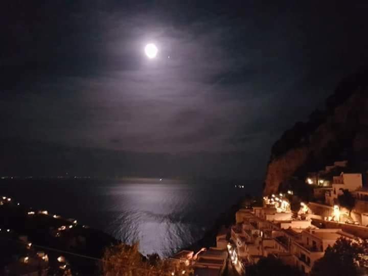 Casa Enzo Con Vista Mare Lejlighed Amalfi Eksteriør billede