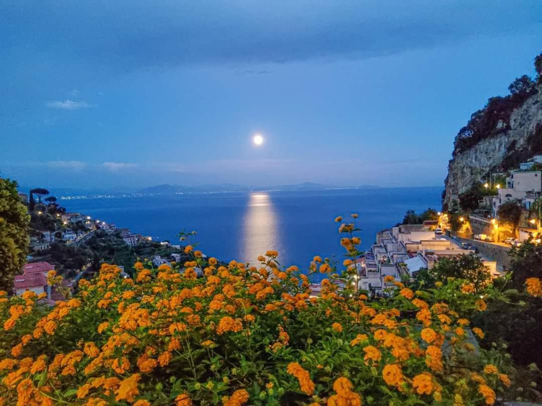 Casa Enzo Con Vista Mare Lejlighed Amalfi Eksteriør billede